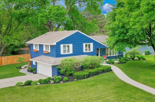 4405 Dunham Dr, Minneapolis, MN 55435-4139