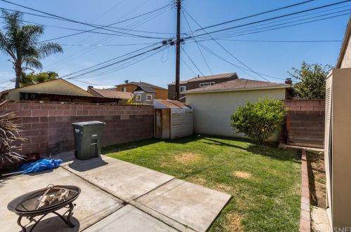 4507 Levelside Ave, Lakewood CA  90712-3651 exterior