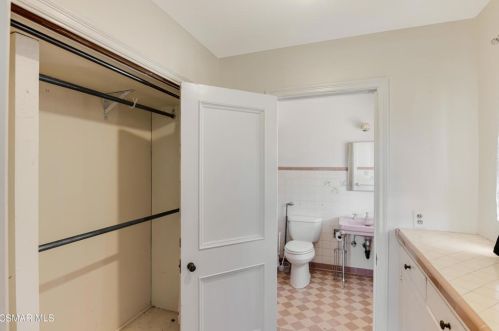 3192 Sycamore Dr, Simi Valley CA 93065-2703 exterior