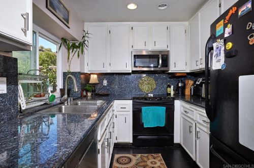 10976 Glencreek Cir, San Diego CA 92131-2627 exterior