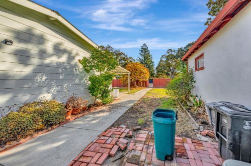 243 Poplar Ave, Redwood City, CA 94061-3014