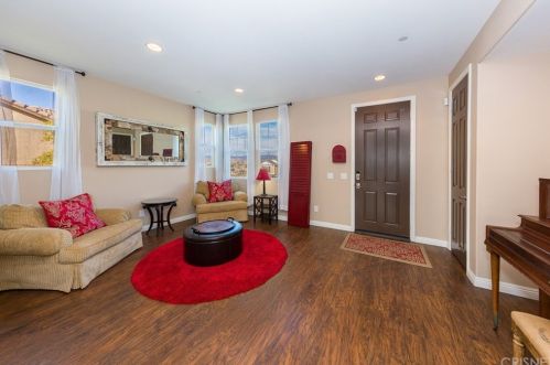 20534 Cheryl Ln, Santa Clarita, CA 91350-5719