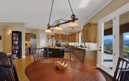 30419 Canyon Estates Rd, Vista CA  92084-1043 exterior