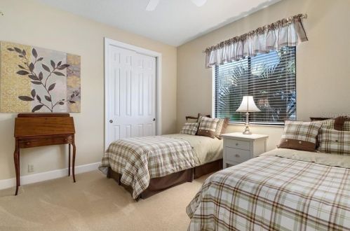 12713 Grand Traverse Dr, Dade City FL 33525-8230 exterior