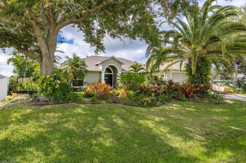 516 4th St, Cape Coral, FL 33909-0020