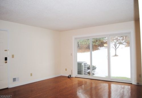 79 Robertson Way, Lincoln Park, NJ 07035-1843