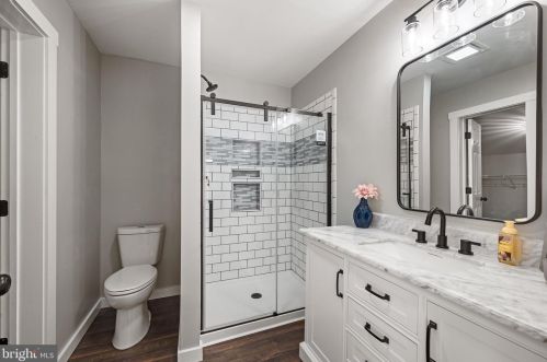 482 Rittenour Rd, Edinburg VA  22824-2928 exterior