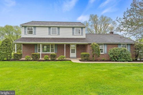 2055 Springer Rd, Harleysville, PA 19438-3032