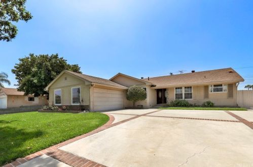 832 Pine St, West Covina, CA 91790-4933