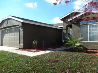 6909 Oak Forest Ct, Bakersfield, CA 93313-5003