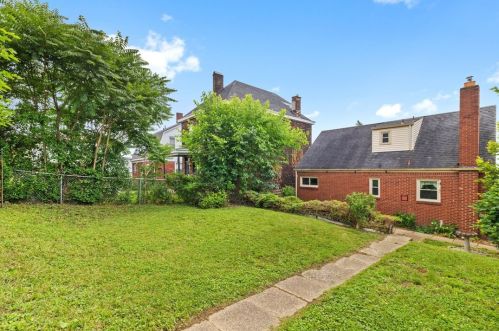 425 Fisher St, Pittsburgh PA 15210-3005 exterior