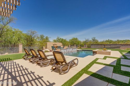 12049 Washbed Dr, Tucson, AZ 85755-8760