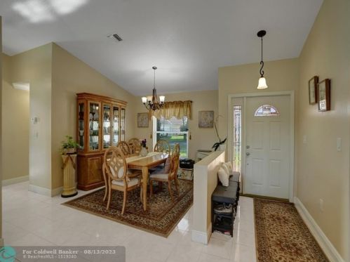 12661 20th St, Hollywood FL  33027-2512 exterior