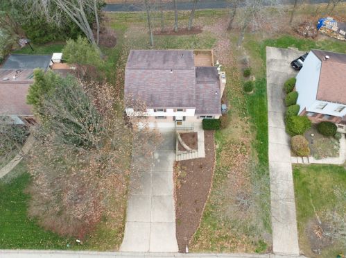3271 Oaknoll Rd, Gibsonia, PA 15044-8480