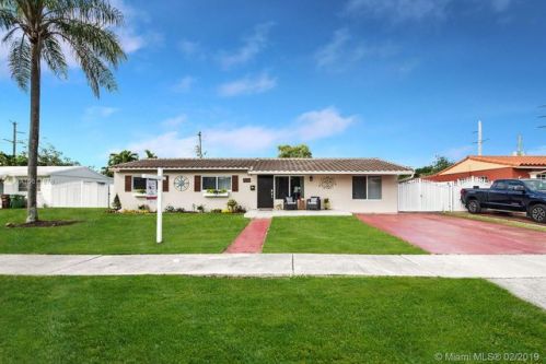7270 15th Ave, Hialeah, FL 33014-3806
