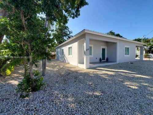 233 Loeb Ave, Key Largo, FL 33037-4827