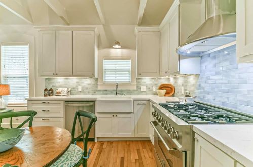 1408 26 St, Galveston TX 77550-7815 exterior