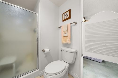 16457 Heathfield Dr, Whittier CA  90603-3203 exterior