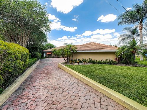 6759 Winterset Gardens Rd, Winter Haven, FL 33884-3154