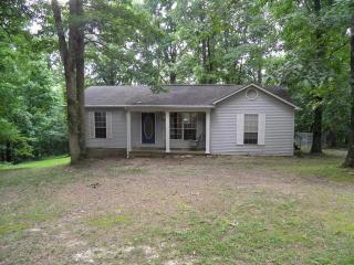762 Daniel Hollow Rd, Tullahoma, TN 37388-7906