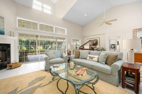 430 Arrowhead Trl, Vero Beach, FL 32963-3933
