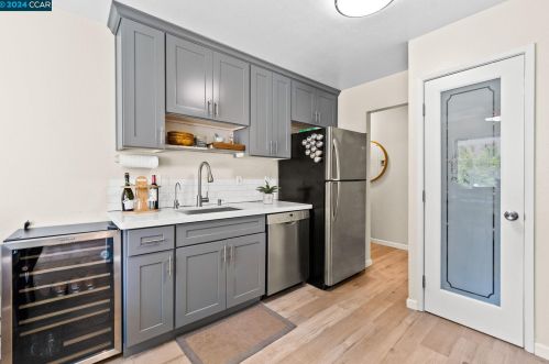 2278 Alexian Dr, San Jose CA  95116-1923 exterior