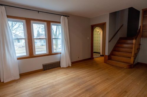 3617 Lenox St, Milwaukee WI 53207-5240 exterior