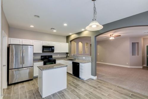 42563 Rosalia Dr, Maricopa AZ  85138-3076 exterior