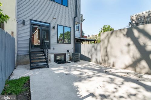 1625 Eyre St, Philadelphia PA  19125-2703 exterior