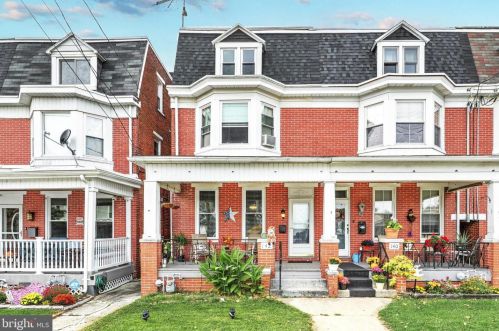 142 Franklin St, Red Lion, PA 17356-1904