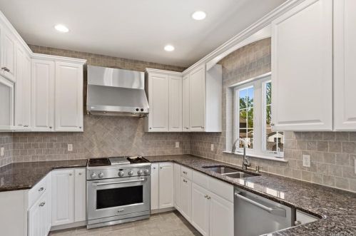 3197 Rocky Pl, Mohegan Lake, NY 10547-1770