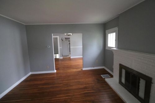 3832 Ebenezer Rd, Cincinnati, OH 45248-2210