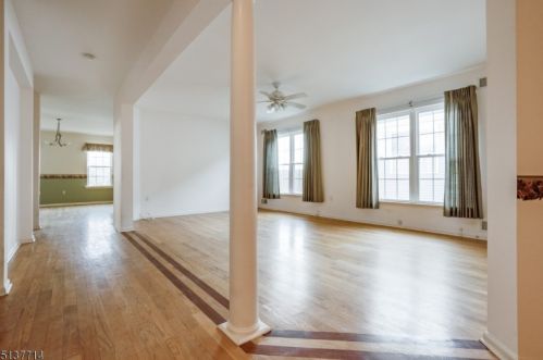 65 Kensington Cir, Belvidere NJ  07823-1700 exterior