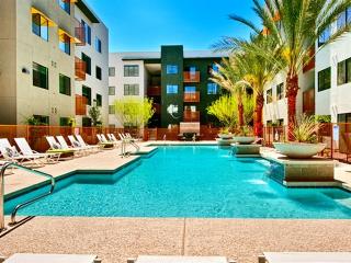 4242 Cactus Rd, Phoenix AZ  85032-7607 exterior