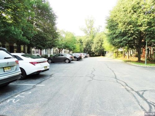 2269 Nash Ct, Mahwah NJ  07430-3833 exterior