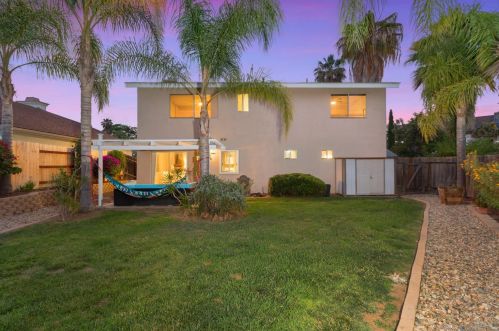 172 Santa Maria Ct, Vista CA  92083-5823 exterior