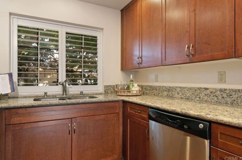 6868 Maple Leaf Dr, Carlsbad CA  92011-3947 exterior