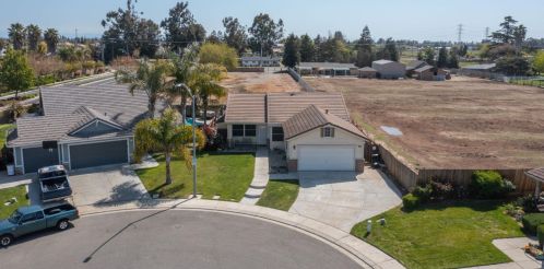 2937 Gambler Hill Ct, Riverbank CA  95367-9453 exterior