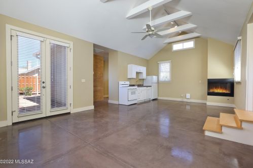 1042 3 Ave, Tucson AZ  85705-7472 exterior