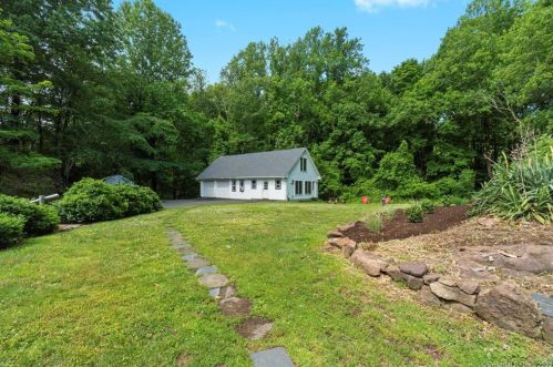 175 Branford Rd, Wallingford, CT 06492-2715