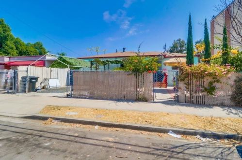 4053 Oakcrest Dr, San Diego, CA 92105-2106