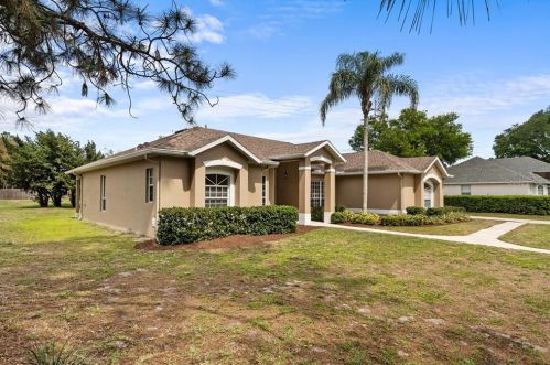 681 Canadice Ct, Casselberry, FL 32708-5521