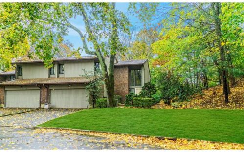 199 Northwood Ct, Muttontown, NY 11753-2826