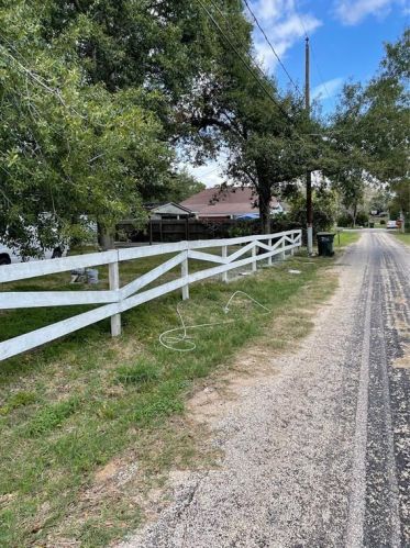 554 Wright St, Sealy, TX 77474-2518
