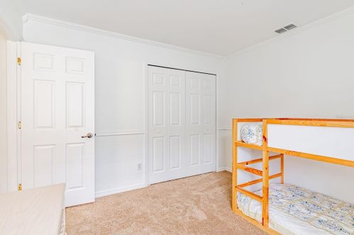 2772 Delcrest Dr, Orlando FL  32817-2668 exterior