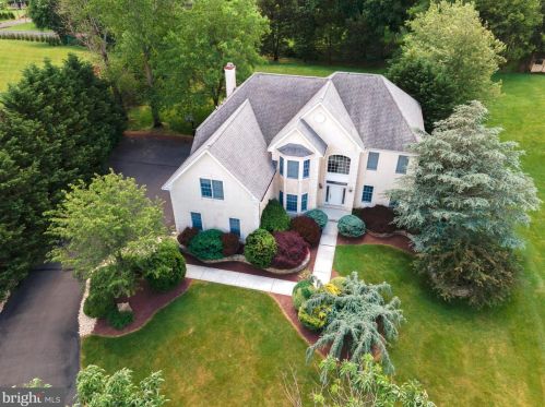 47 Brandywine Ct, Southampton, PA 18954-2062