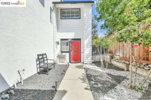 2060 Springbrook Ct, Oakley CA  94561-4113 exterior