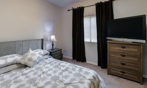 850 Meadows Dr, Chandler AZ  85224-7234 exterior