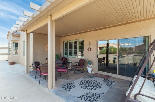 17510 Umbria Ln, Sun City, AZ 85387-6467