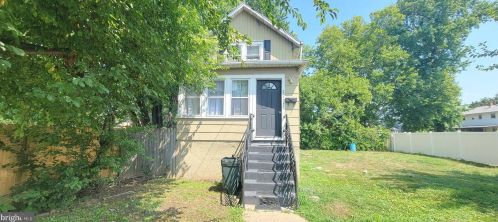 213 Nicholson Rd, Gloucester, NJ 08030-1227